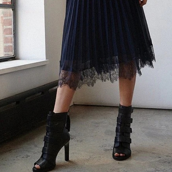 DKNY Boots - Picture 3 of 15